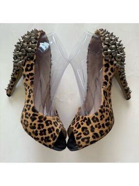 Leopard Print Stilettos Spiked high heels open toe 
Women’s 9 USA Party Wedding